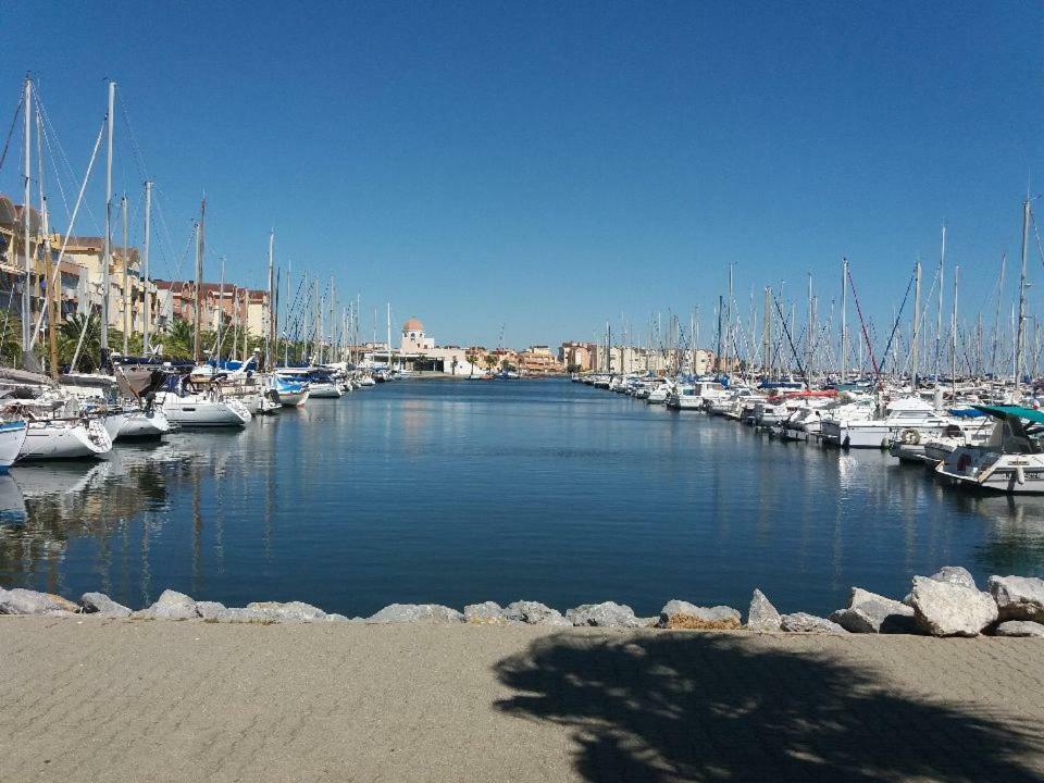 Apartamento T2 Sur Le Port Avec Parking Gruissan Exterior foto